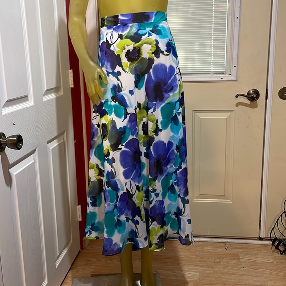 NWT Laura Ashley skirt - Picture 1 of 9